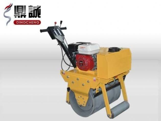點(diǎn)擊查看詳細(xì)信息<br>標(biāo)題：輕型手扶式單鋼輪壓路機(jī) 閱讀次數(shù)：13075
