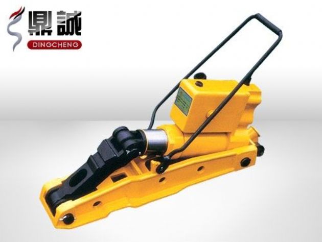 點(diǎn)擊查看詳細信息<br>標題：液壓起撥道機 閱讀次數：4392