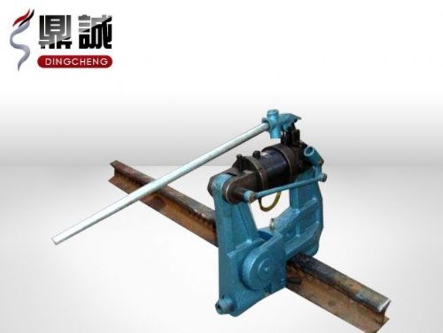 點(diǎn)擊查看詳細信息<br>標題：液壓鋼軌擠孔機 閱讀次數：4622